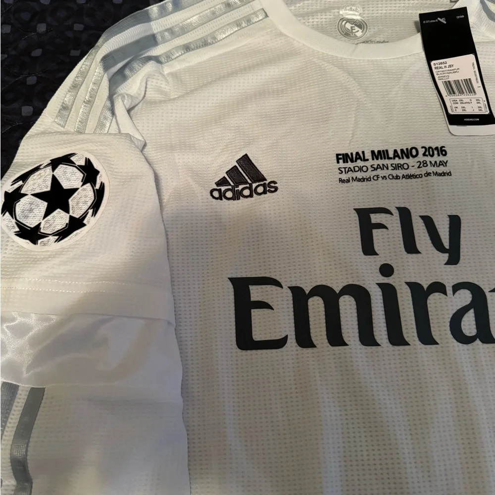 2016 Real Madrid CR7 NWT Champions League Milano Final LS Replica Jersey - Picture 4 of 9